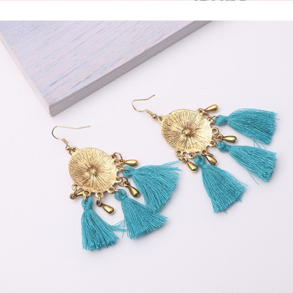 NEW boho tassel earrings - Picture 3 of 5